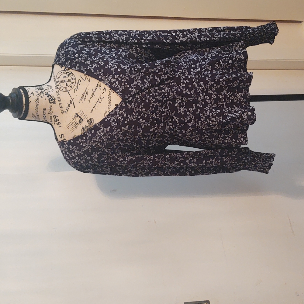 LOFT Navy Floral Peplum V-Neck Blouse